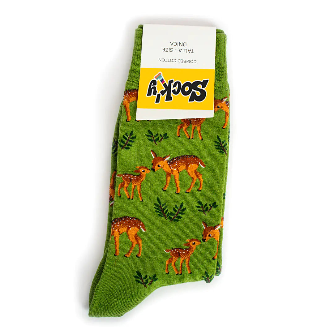 Calcetines con cervatillos en tonos de bosque