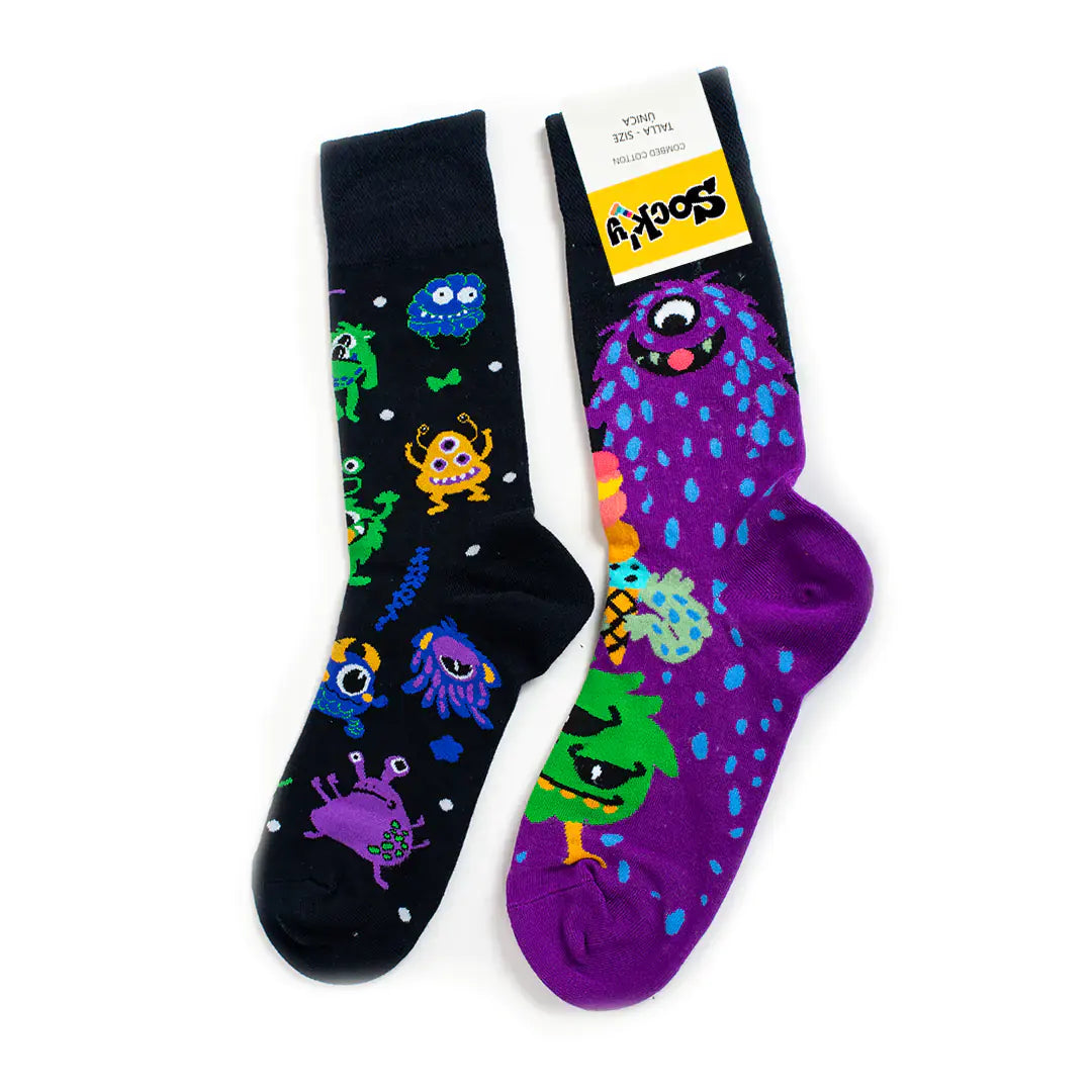 Calcetines negros infantiles con monstruos